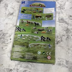 Country Life Farm Animals & Accessories Playset by New Ray #SS-05517 NIB Sheep