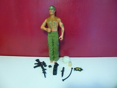 Vintage 1999 Hasbro JUNGLE DART GI Joe Action Man, SNIPER RIFLE & Weapons LOT