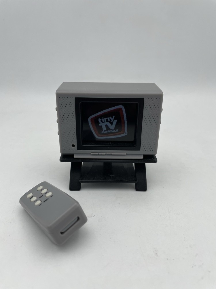 Tiny TV Classics: FAMILY GUY Edition, Collectible Color Show