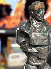 Rare REAL STEEL Atom figure 5″ Series 2 JunkYard Atom Missing Arms Parts/Repair