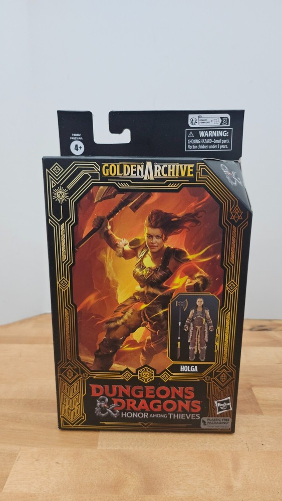 Hasbro Golden Archive Dungeons & Dragons – Holga Action Figure
