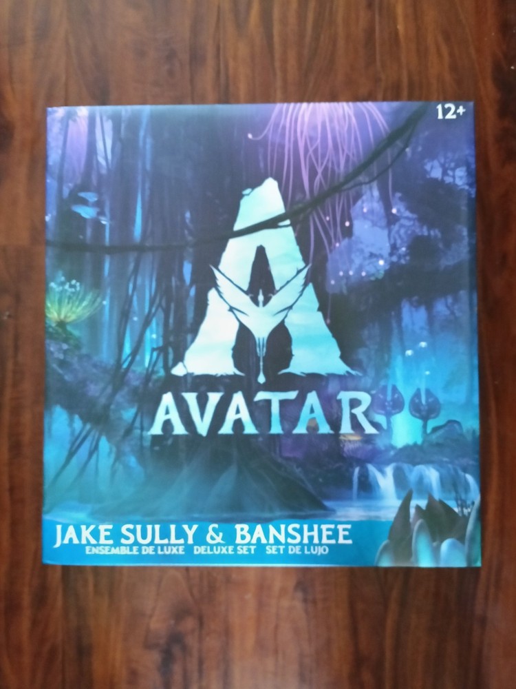 McFarlane Toys Avatar MegaFig Jake Sully and Banshee Action Figure Deluxe Set