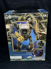 McFarlane Avatar The Way of Water Megafig Amp Suit with Bush Boss FD-11 Figure
