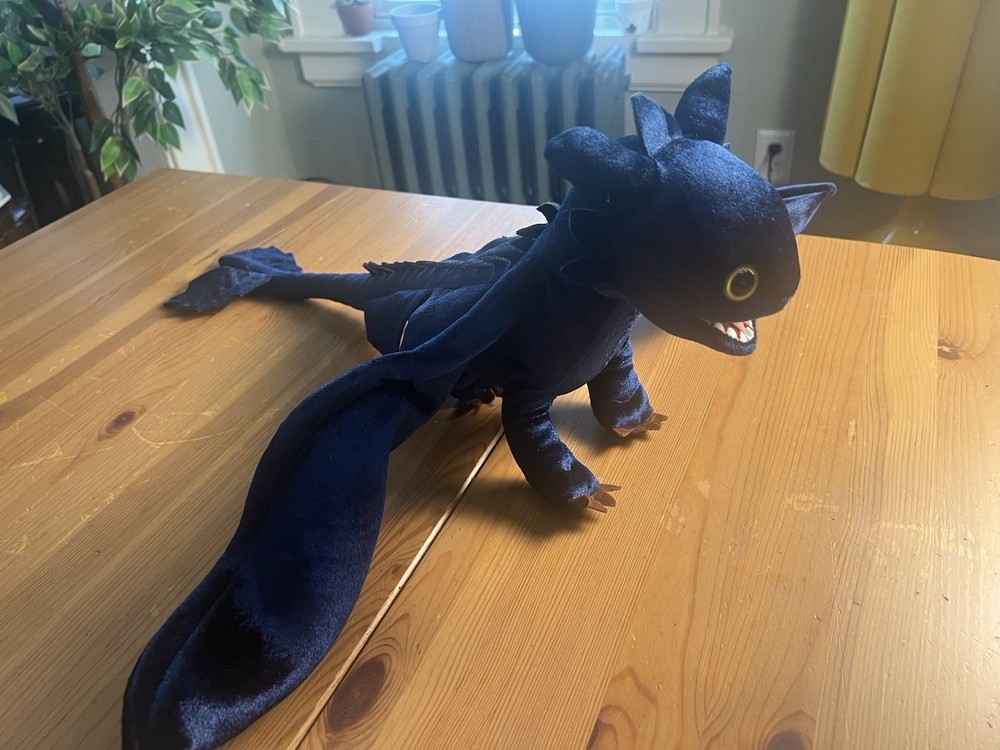 DreamWorks How To Train Your Dragon Toothless Plush Arena Spectacular 2012 22”