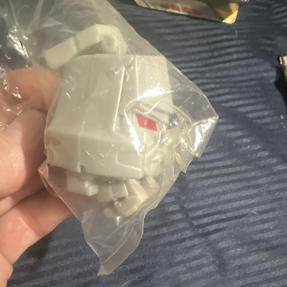 White Robot Action Figure Mini Figure Plastic Character Robot Animal Species