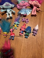 Large Lot Of Hasbro Dreamworks Trolls World Tour Mini Figures Poppy Branch