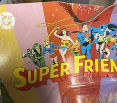 DC SUPER FRIENDS WONDER WOMAN FIGURE MOC IN HAND WONDER WOMAN, BENT AT TAB