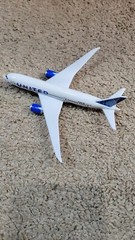 Realtoy Diecast United Air Jet – 5.5 Inches