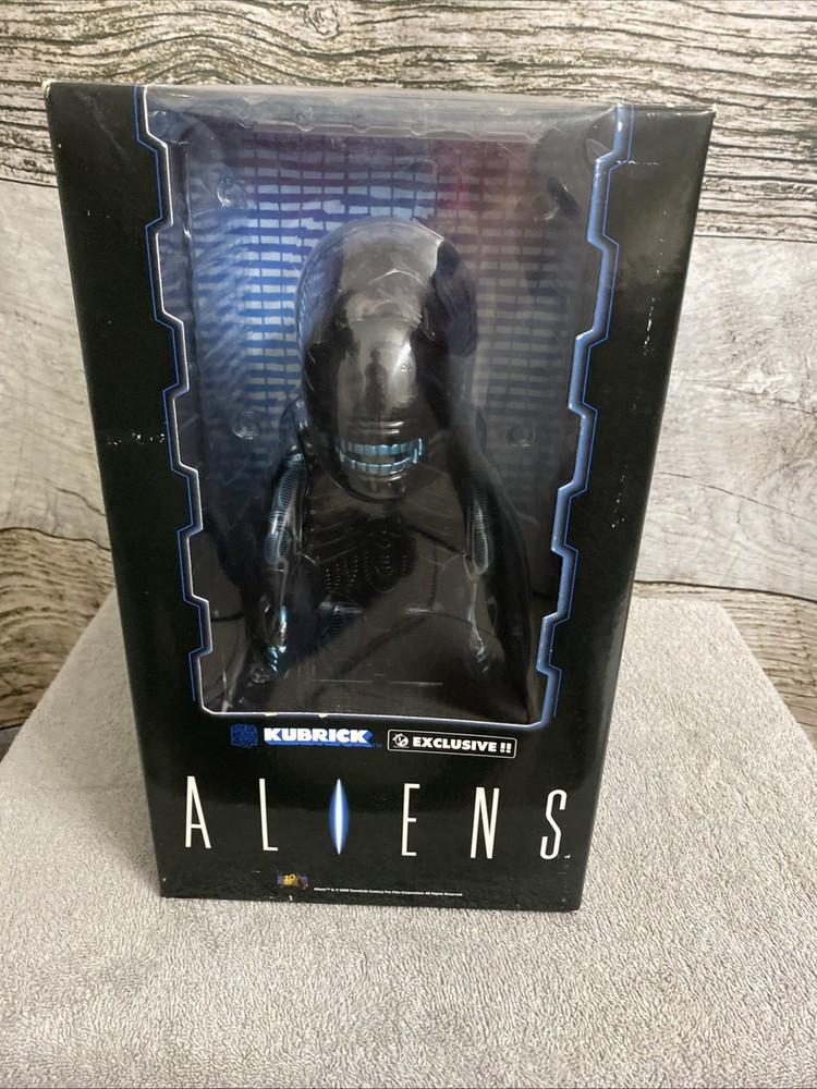 Aliens Warrior 400% Kubrick 11 Inch Action Figure New In Box