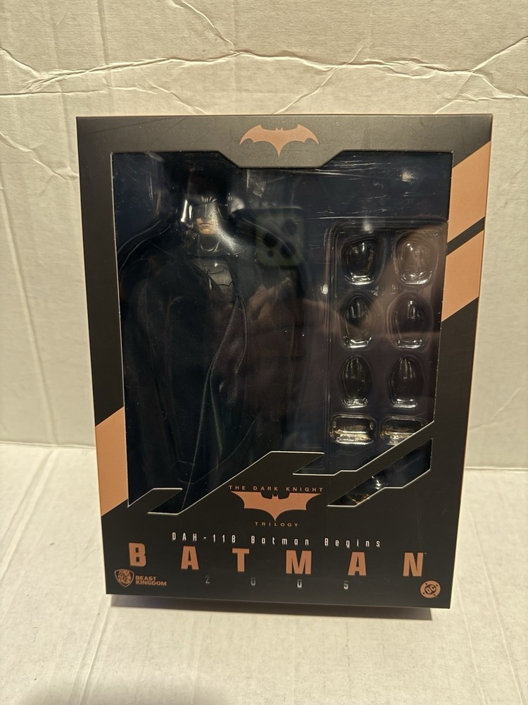DC Batman Begins Dynamic 8-Ction Batman Figure Beast Kingdom DAH-118 NEW