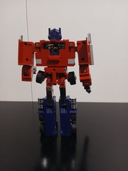 Transformers KC-01 KO Die-Cast Optimus Prime Missing Link G1 Trailer & Bumblebee