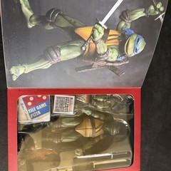 NECA Teenage Mutant Ninja Turtles 35th Anniversary Leonardo Ultimate Figure