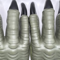 Jurassic World JW Velociraptor Raptor Green Claws Hands Costume Monster Gloves