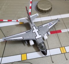 1998 RedBox Toys Independence U.S Aircraft Carrier Ship 31″, W/ 6 Die Cast Plane
