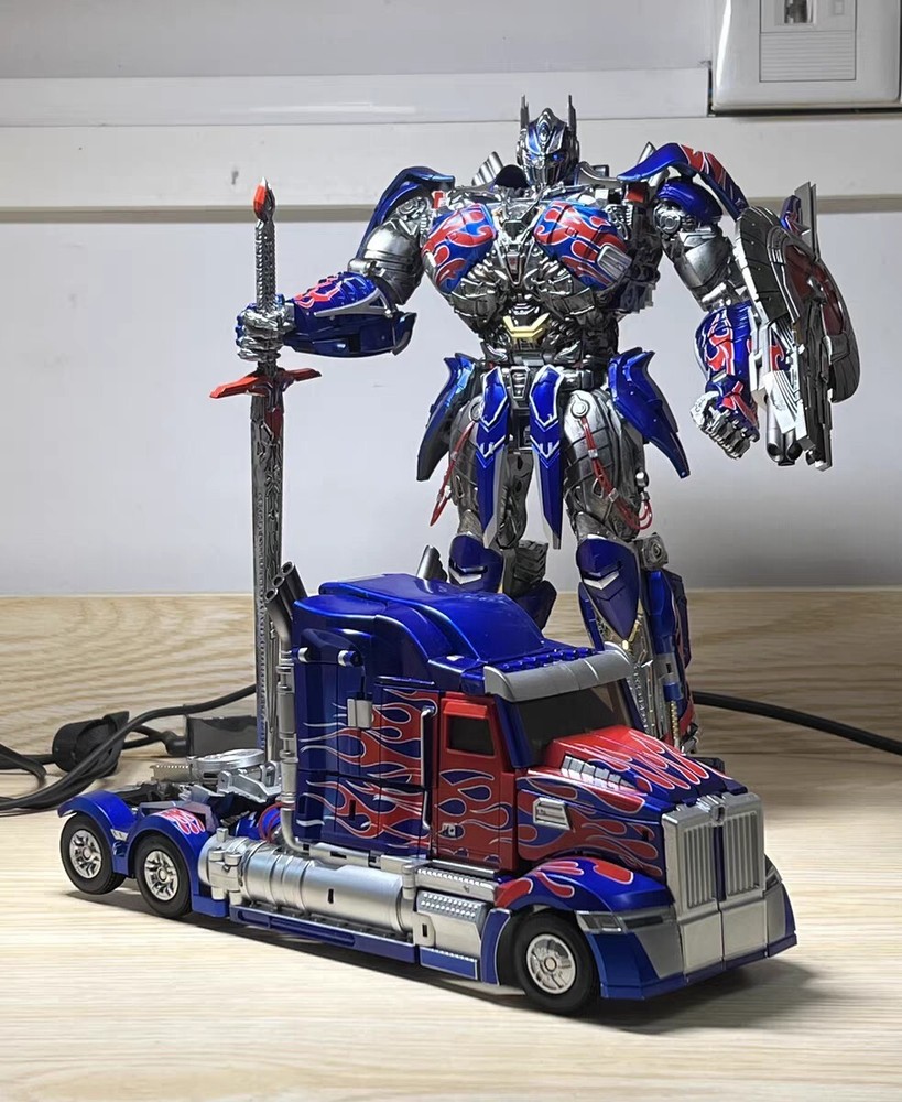 Great Gift-Transformation BS-03 Knight Optimus Prime Commander UT Knight