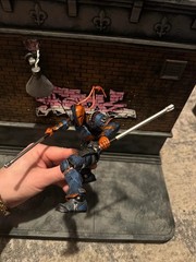 Deathstroke Batman Action Figure w/ Alt Head Hands Sword Staff