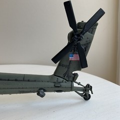 Unimax Forces of Valor Apache Attack Helicopter AH-64A Diecast 1:48 Action Ser