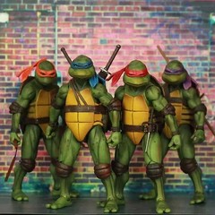 NECA Ninja Turtles 1990 Movie TMNT Teenage Toys Mutant 7″ Action Figure – BNIB~