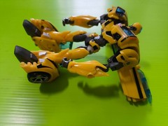 Transformers Prime First Edition Deluxe Bumblebee Hasbro NO IMPORT FEES TARIFF