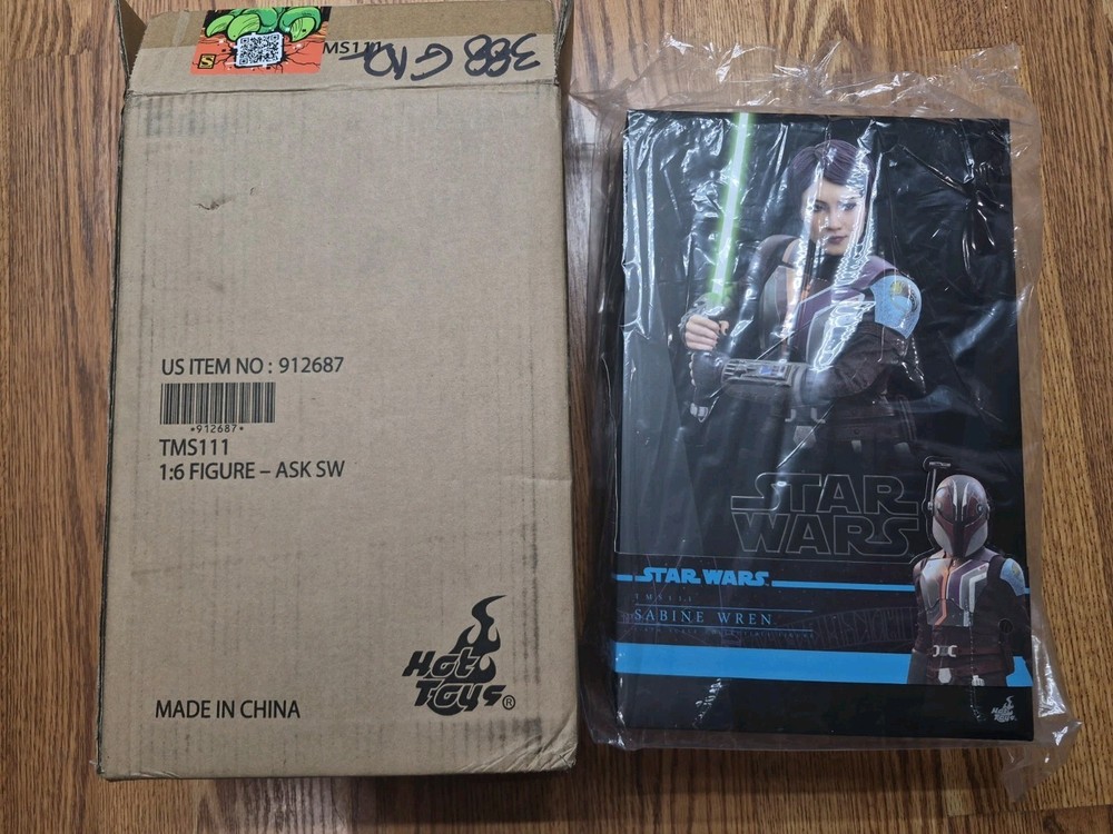 Hot Toys Sabine Wren TMS111 Star Wars 1/6 Scale Action Figure