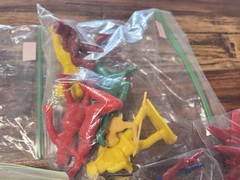 Huge Lot Action Figure & Animals -80 Pieces From Various Playsets!
