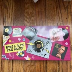 MGA Miniverse Real Vinyl Music Record Player New