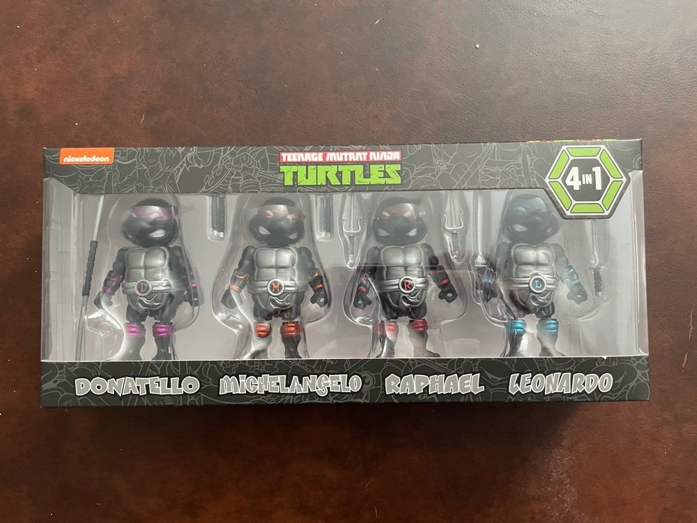 Rare BLACK VERSIONTeenage Mutant Ninja Turtles 4 in 1 Figure Set HEROCROSS 2016