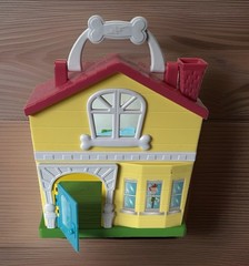 Disney Jr Just Play Puppy Dog Pals Stow N’ Go House Playset & Accessories