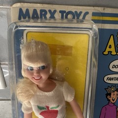 1975 Marx Toys The Archies BETTY 9″ Action Figure New Fast Ship