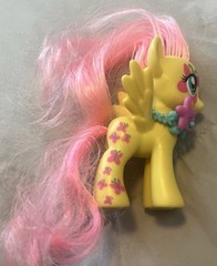 My Little Pony Fluttershy g4 Cutie Mark Magic With Necklace A8