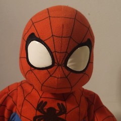 Hasbro Marvel Itsy Bitsy Spider-Man 2006 15″ Singing Plush Toy Works