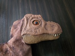 Jurassic Park World Real FX Baby T-Rex Tyrannosaurus Dinosaur Puppet SEE VIDEO