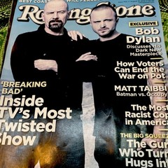 Breaking Bad 2 Figures Empty bottle signed by Bryan Cranston and Rolling Stone!