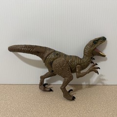 Jurassic Park World Growler Velociraptor Delta (2015) Hasbro Toy FASTSHIP