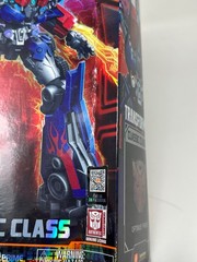 Transformers Classic Class Optimus Prime 2007 Model