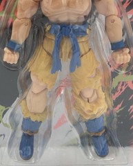 Bandai Dragon Ball Super Evolve 5-inch Super Saiyan Son Goku Action Figure