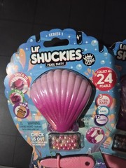 Lil’Shuckies Pearl Party Kit New Sealed Random Color Series 1