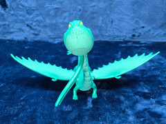 How to Train Your Dragon SCAULDRON Water Squirter Figure 2013 Defenders of Berk