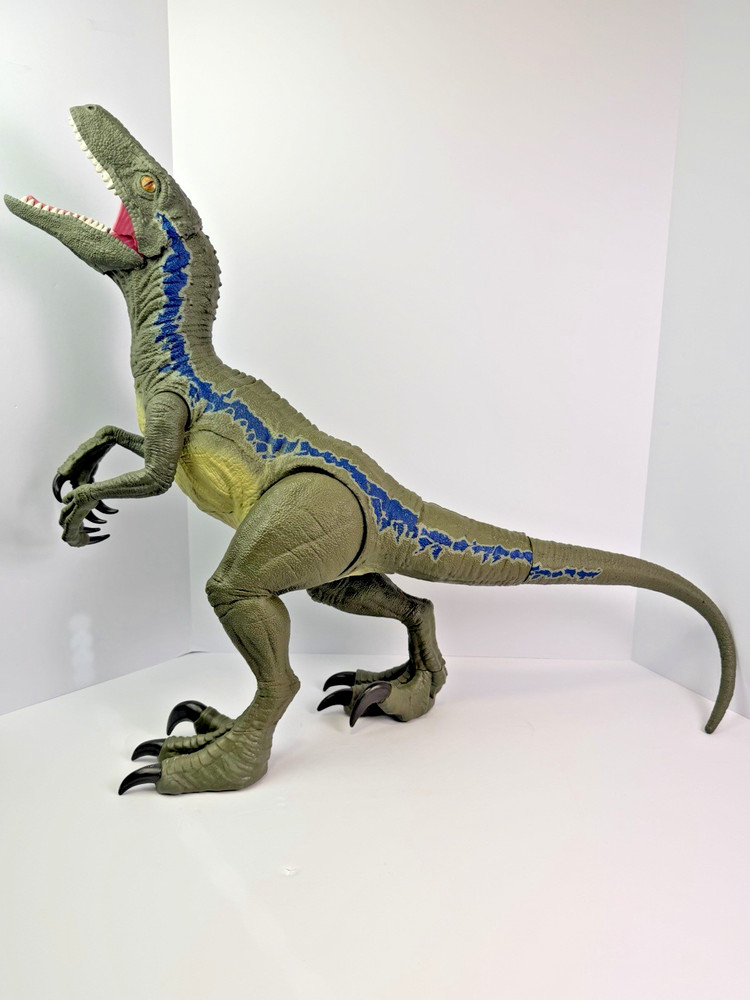 Jurassic World Super Colossal Velociraptor Blue 3.5 ft