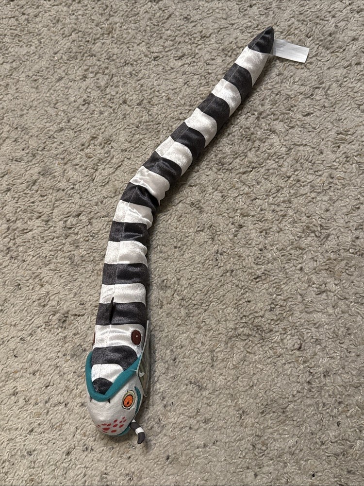 Funko Beetlejuice 23” Sand Worm Sandworm Hot Topic Exclusive Plush
