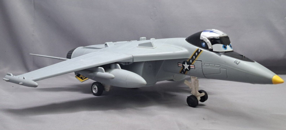 Disney Planes Deluxe Bravo Fighter Jet Transporter F-18 Hornet Mattel INCOMPLETE