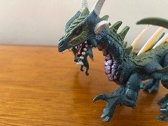 1995 VINTAGE KENNER HASBRO DRAGONHEART RAZORTHORN DRAGON FIGURE