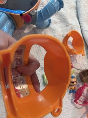 2010 Mattel Fisher Price Octonauts Octopod Playset w/ Figures Incomplete