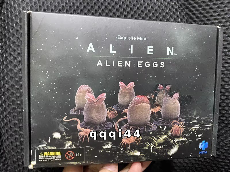 Aliens vs. Predator Alien Queen 1/18 Action Figure Model Ornament w/Box In Stock