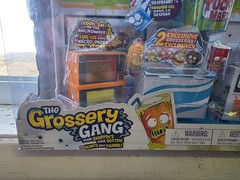 🇨🇦 Grossery Gang Yucky Mart Playset Acc’s Char’s Bldgs NM VERY RARE Gem Cdn Ed