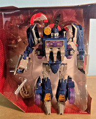 Transformers Generations Fall of Cybertron SOUNDWAVE & LASERBEAK (used w/ Box)