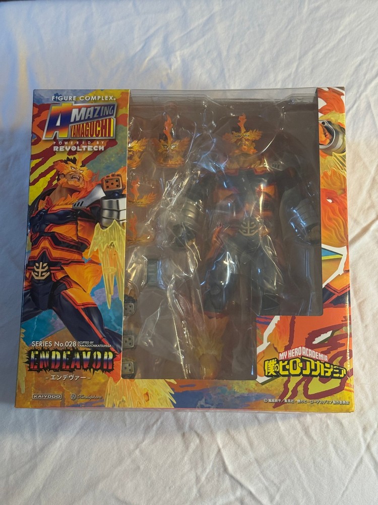 Amazing Yamaguchi Revoltech Endeavor My Hero Academia Action Figure NEW