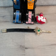 1994 Mighty Morphin Power Rangers Deluxe Thunder Megazord W/ Controller & Sword