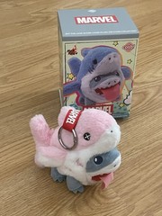JEFF THE LAND SHARK SECRET RARE INCOGNITO DOLPHIN MARVEL COSBI PLUSH PENDANT