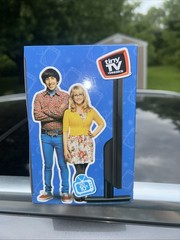 Big Bang Theory Tiny TV Classics Real Working TV & Remote Arcade Toys Brand New!